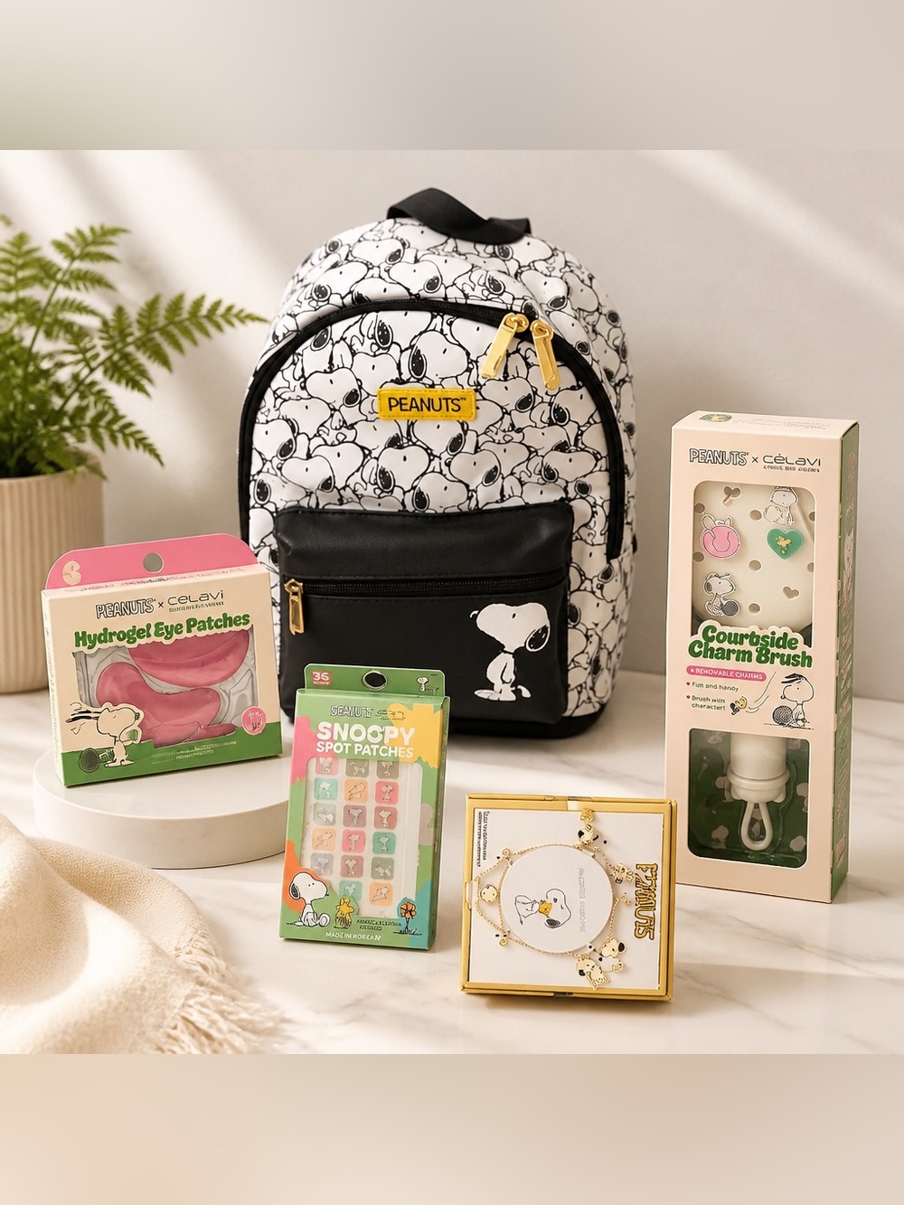Peanuts Snoopy 5-Piece Backpack & Accessories Gift Set